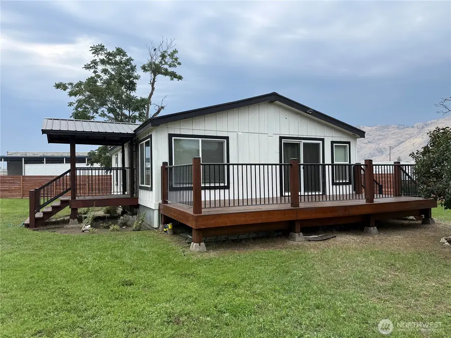 105 14th Ave, Oroville, WA 98844 - #2