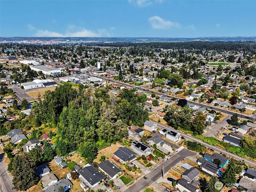 517 E 68th Street, Tacoma, WA 98404 - #2