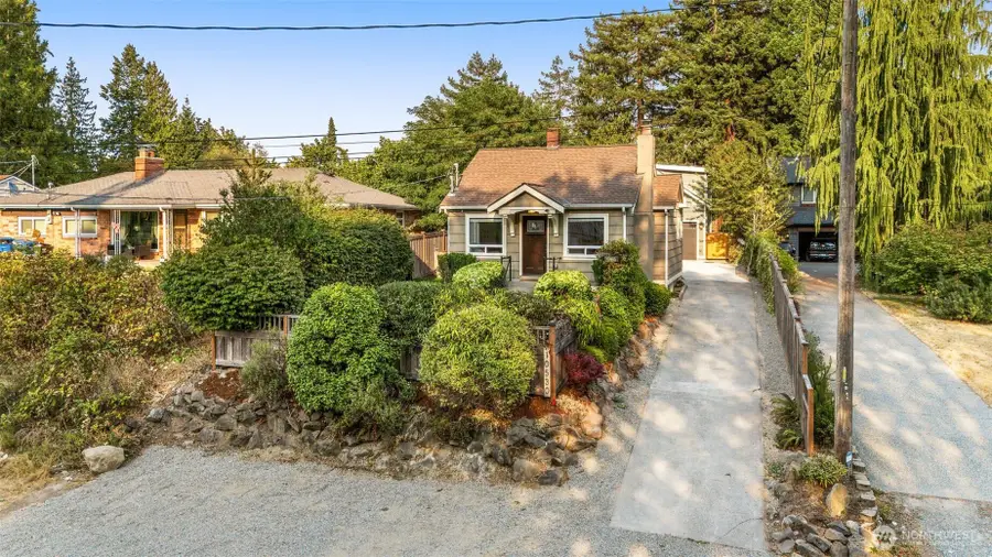 10530 Ashworth Avenue N, Seattle, WA 98133 - #2