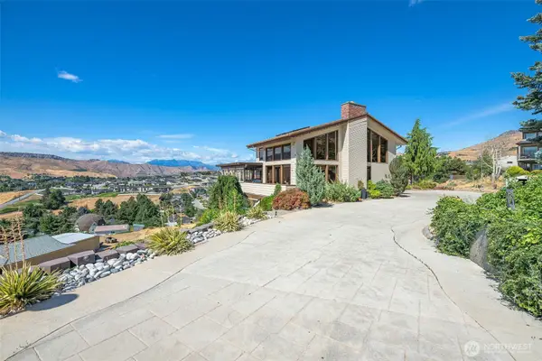 3808 School Street, Wenatchee, WA 98801