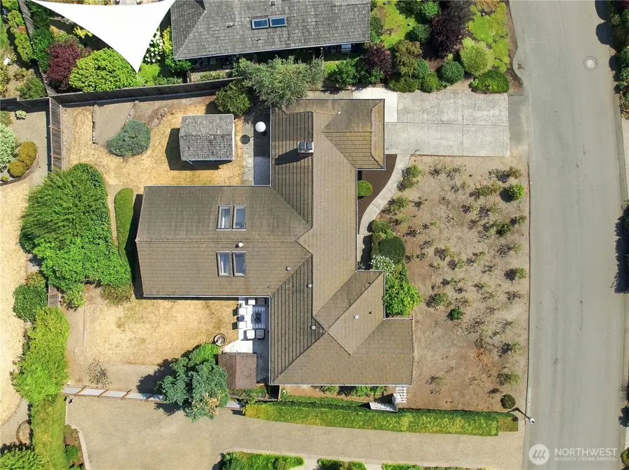 9810 Vineyard Crest, Bellevue, WA 98004 - #2