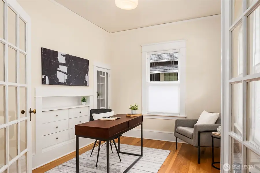 4663 1st Avenue Ne, Seattle, WA 98105 - #3