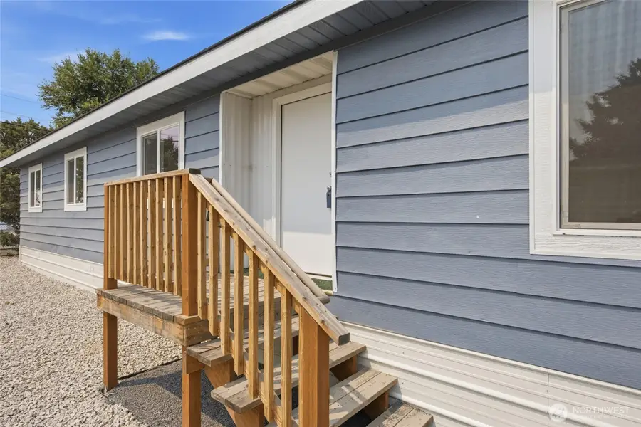 4816 Airway Drive Ne #18, Moses Lake, WA 98837 - #2