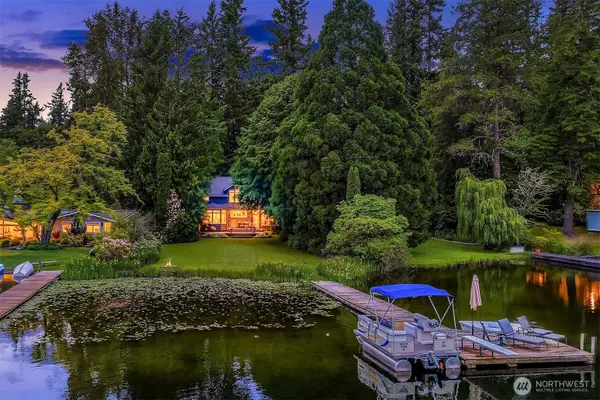 2459 215th Avenue Se, Sammamish, WA 98075
