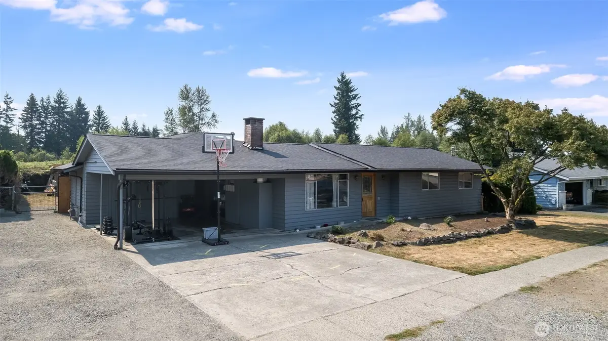 26217 SE 426th St, Enumclaw, WA 98022 - #1