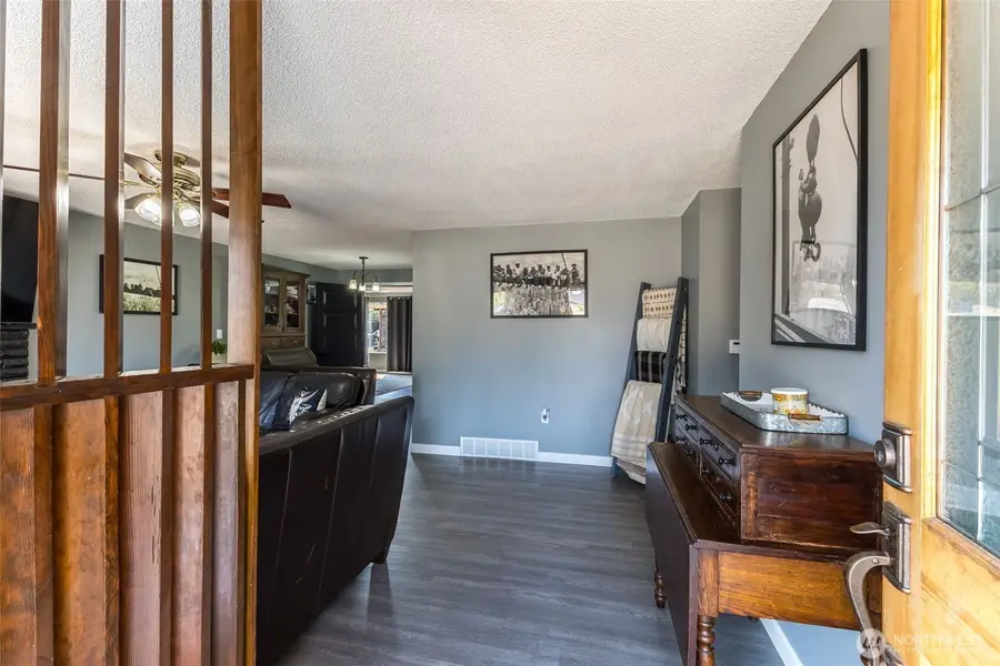 26217 SE 426th St, Enumclaw, WA 98022 - #3