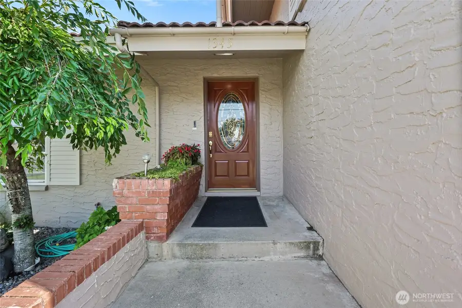 1345 W Lakeside Drive, Moses Lake, WA 98837 - #3