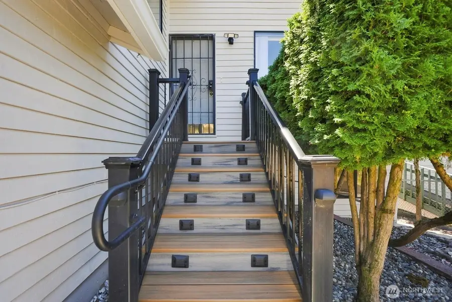 1011 N 28th Place, Renton, WA 98056 - #3
