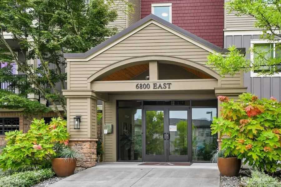 6800 132nd Place Se #E-401, Newcastle, WA 98059 - #2