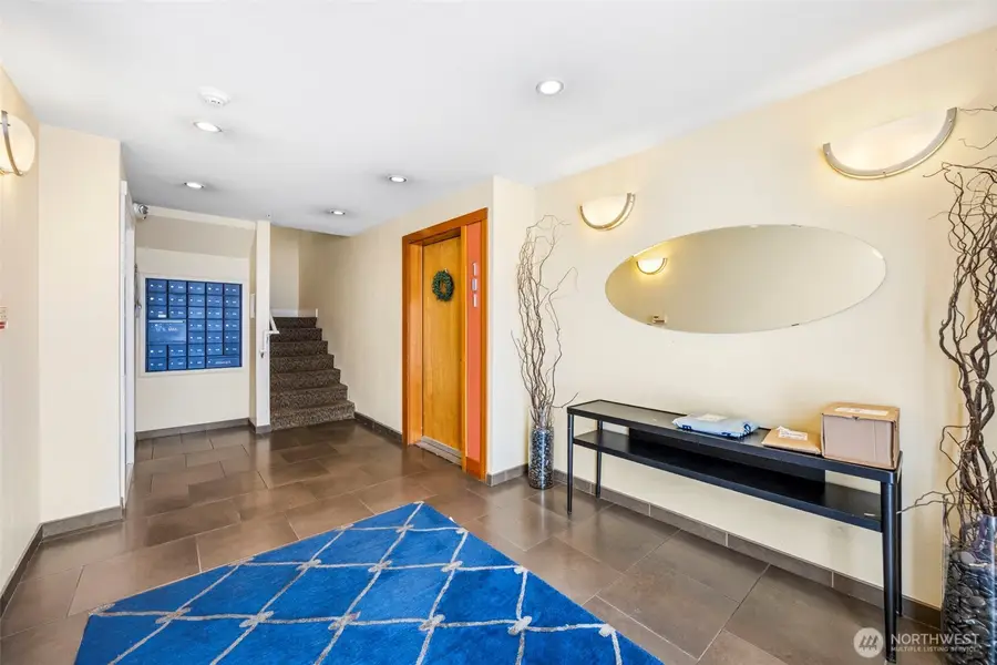 626 4th Avenue W #504, Seattle, WA 98119 - #3