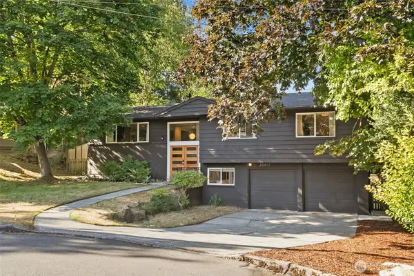 20417 55th Place Ne, Lake Forest Park, WA 98155