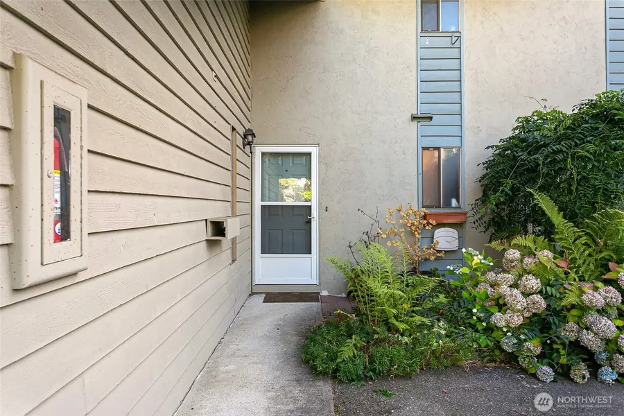 19205 40th Avenue W #B5, Lynnwood, WA 98036 - #2
