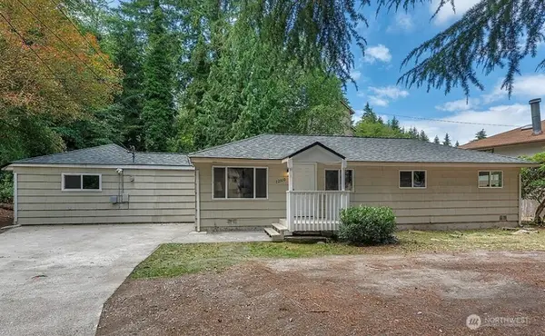 22910 Edmonds Way, Edmonds, WA 98020