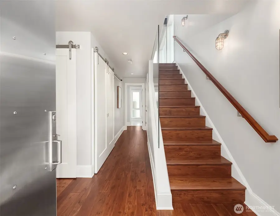 2821 Fairview Avenue E #Unit 4, Seattle, WA 98102 - #3