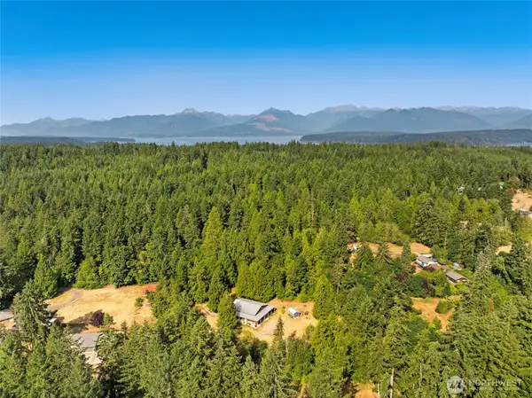 5728 NW Littlewood Lane, Silverdale, WA 98383