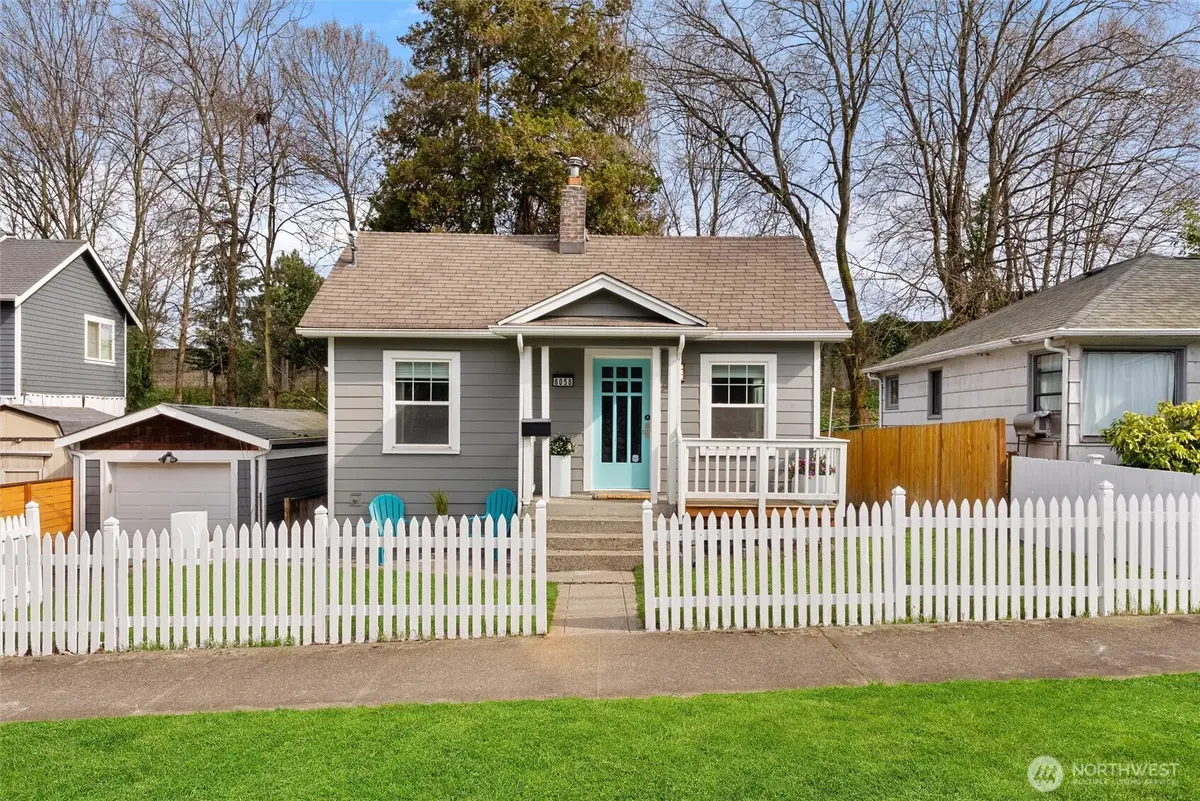 6058 6th Avenue Ne, Seattle, WA 98115 - #1