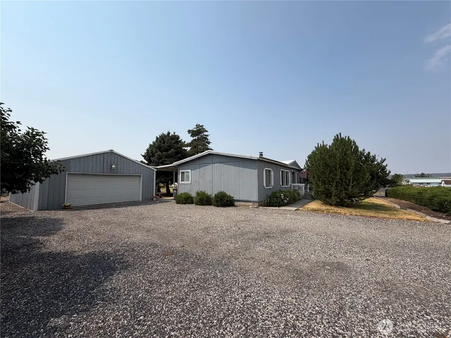 415 E Lewis, Coulee City, WA 99115 - #2