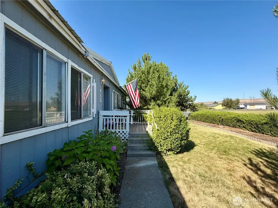 415 E Lewis, Coulee City, WA 99115 - #3