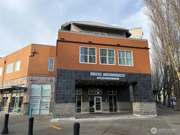 225 Logan Avenue S #111, Renton, WA 98057