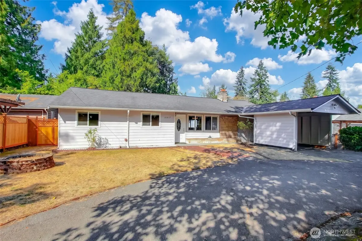 16817 15th Avenue Ne, Shoreline, WA 98155 - #1