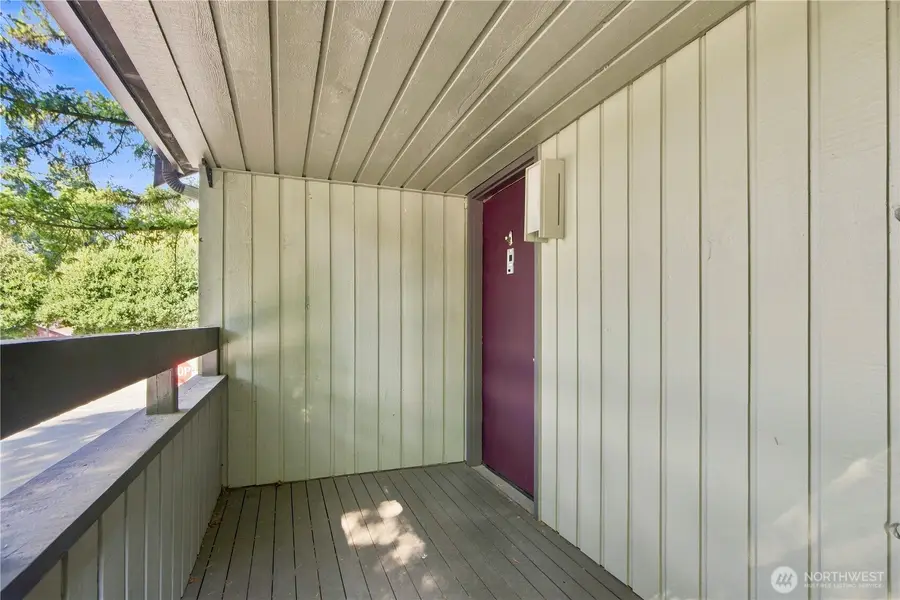 3501 108th Place Ne, Bellevue, WA 98004 - #3