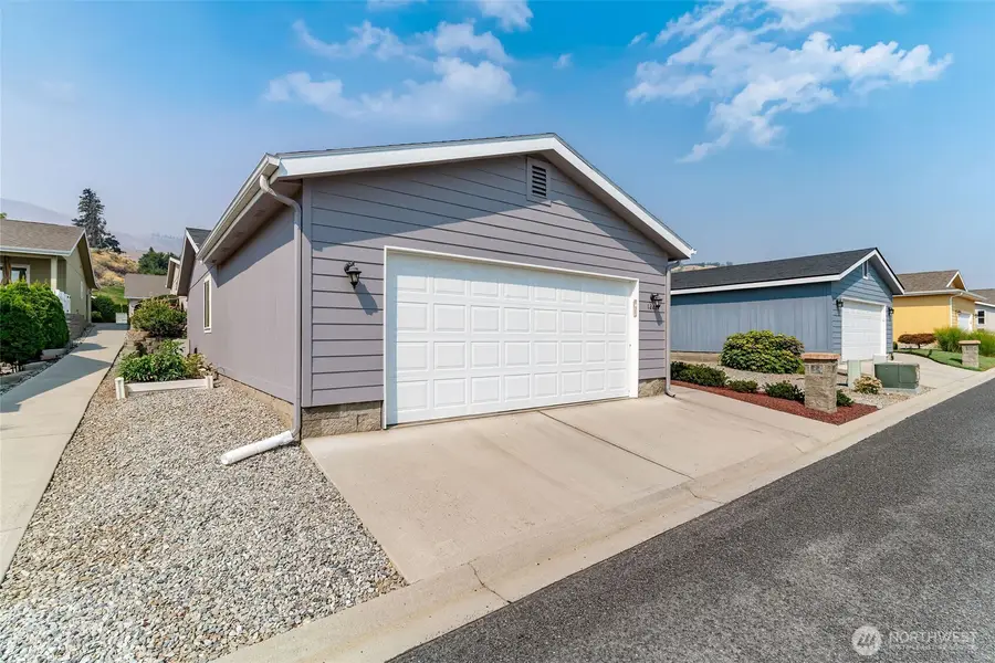 1228 Hill Street, Wenatchee, WA 98801 - #3