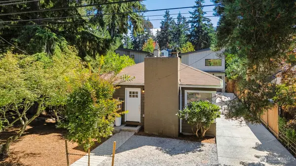 819 NE 100th Street, Seattle, WA 98125