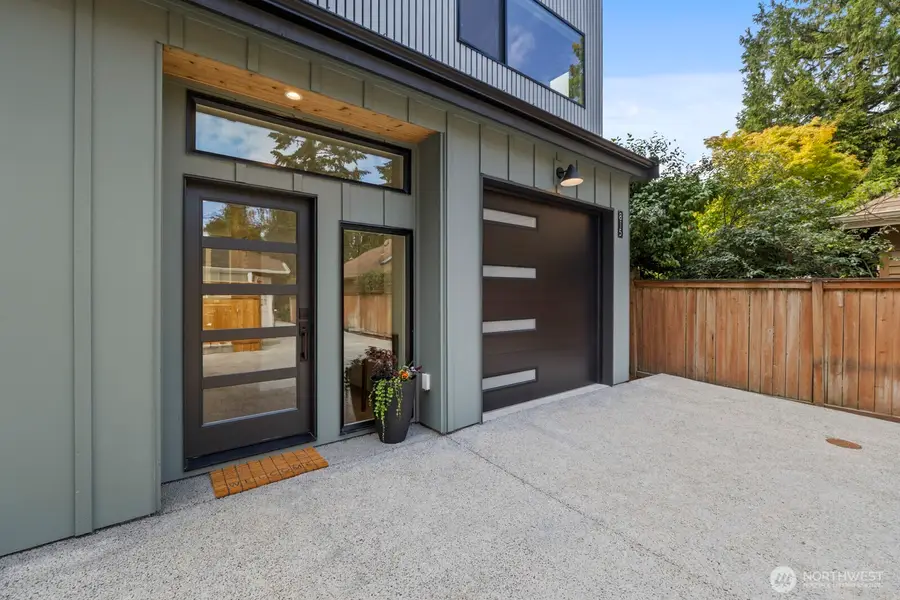 815 NE 100th Street, Seattle, WA 98125 - #2