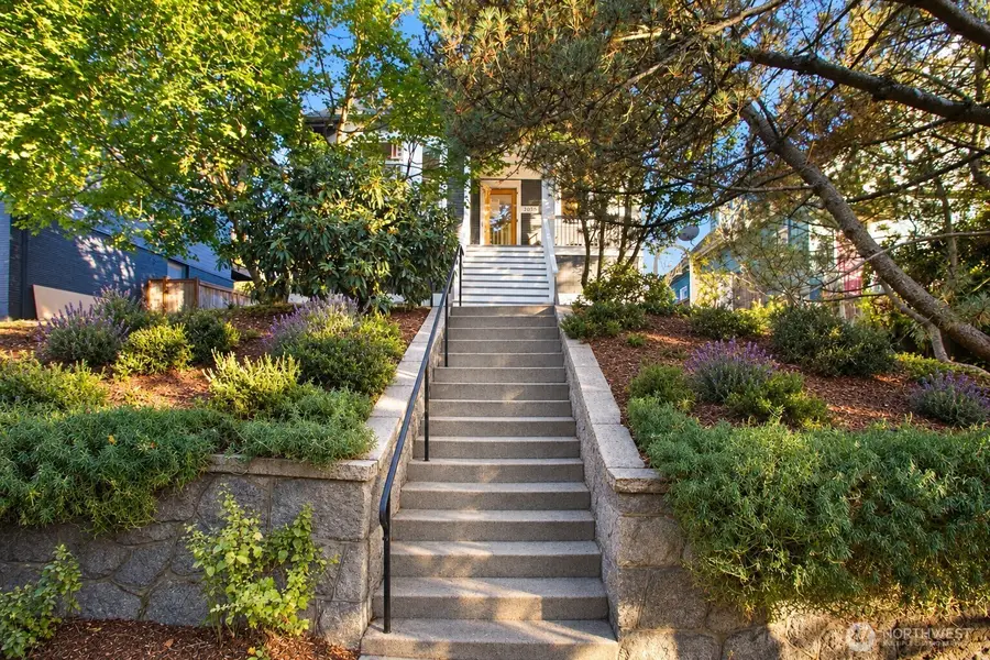 2035 N 77th Street, Seattle, WA 98103 - #2