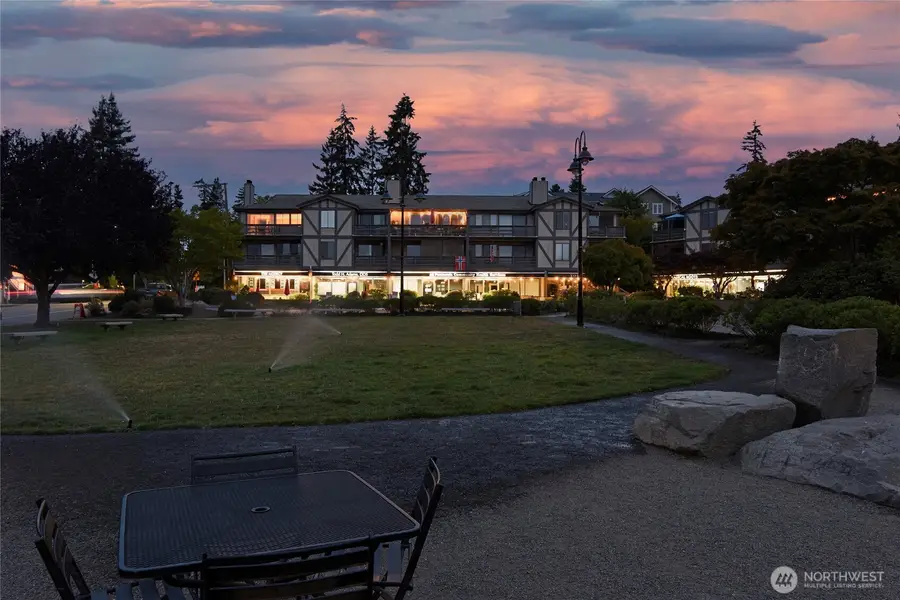 185 Madison Avenue N, Bainbridge Island, WA 98110 - #2