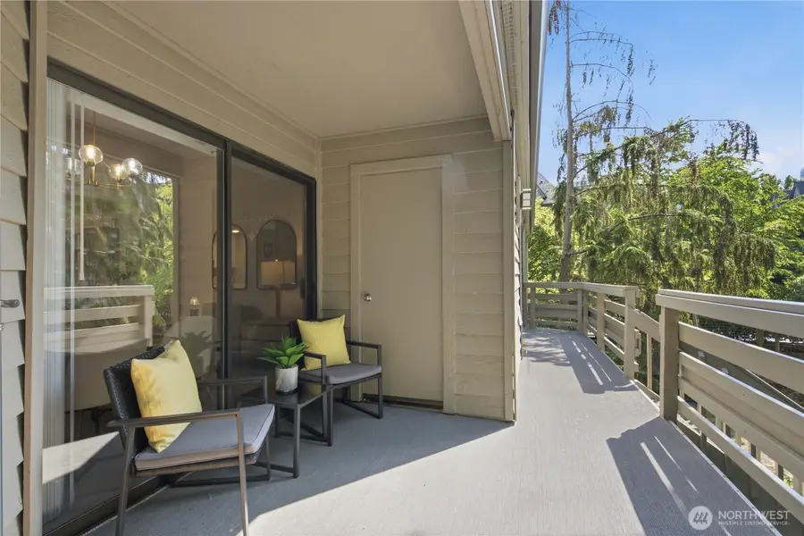 1266 Bellevue Way #4, Bellevue, WA 98004 - #3
