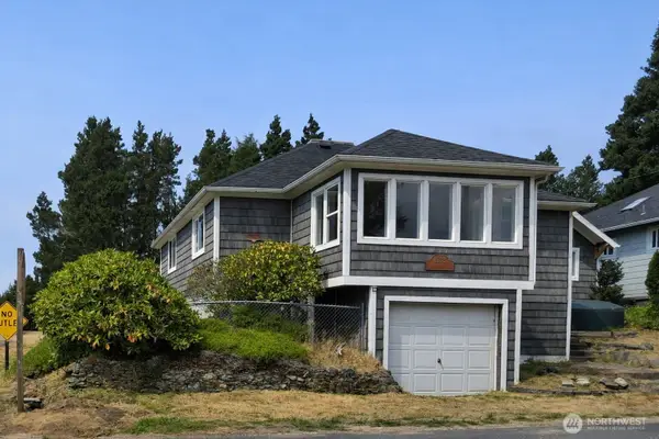 4503 K Place, Seaview, WA 98644