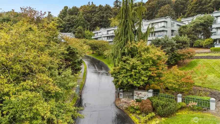 2349 Harbor Avenue Sw #702, Seattle, WA 98126 - #2