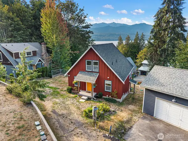24688 W Holly View Drive, Seabeck, WA 98380