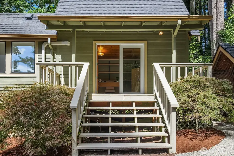 12640 Manzanita Road Ne, Bainbridge Island, WA 98110 - #3