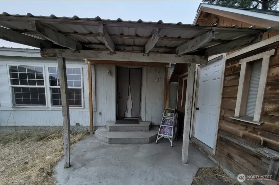 5 Cayuse Mountain Road, Tonasket, WA 98855 - #2