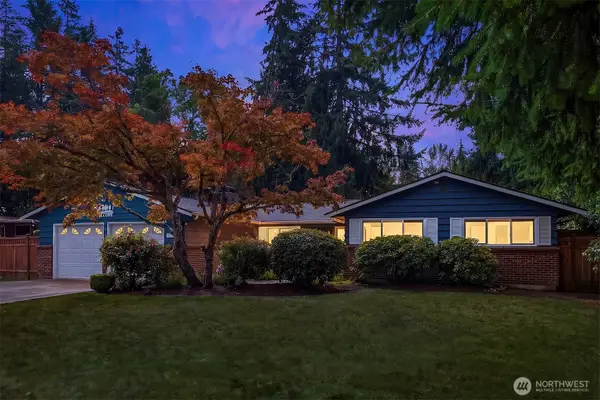 16217 NE 25th Street, Bellevue, WA 98008