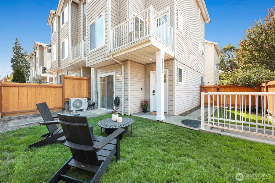 14360 Stone Avenue N, Seattle, WA 98133 - #3
