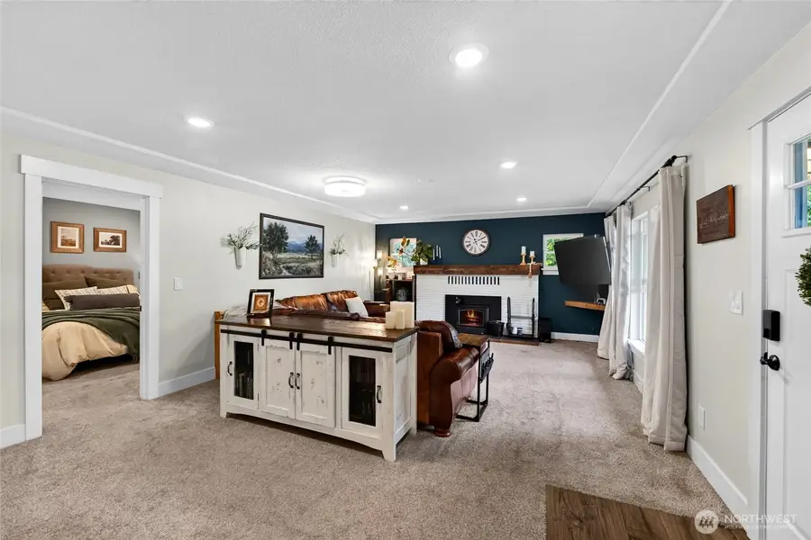 39611 62nd Avenue E, Eatonville, WA 98328 - #3