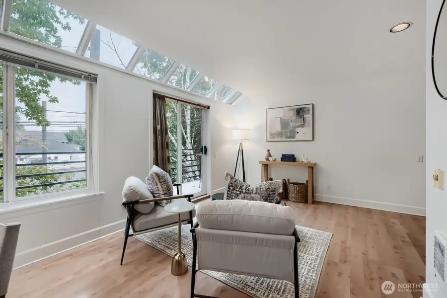 115 W Galer Street #304, Seattle, WA 98119 - #3