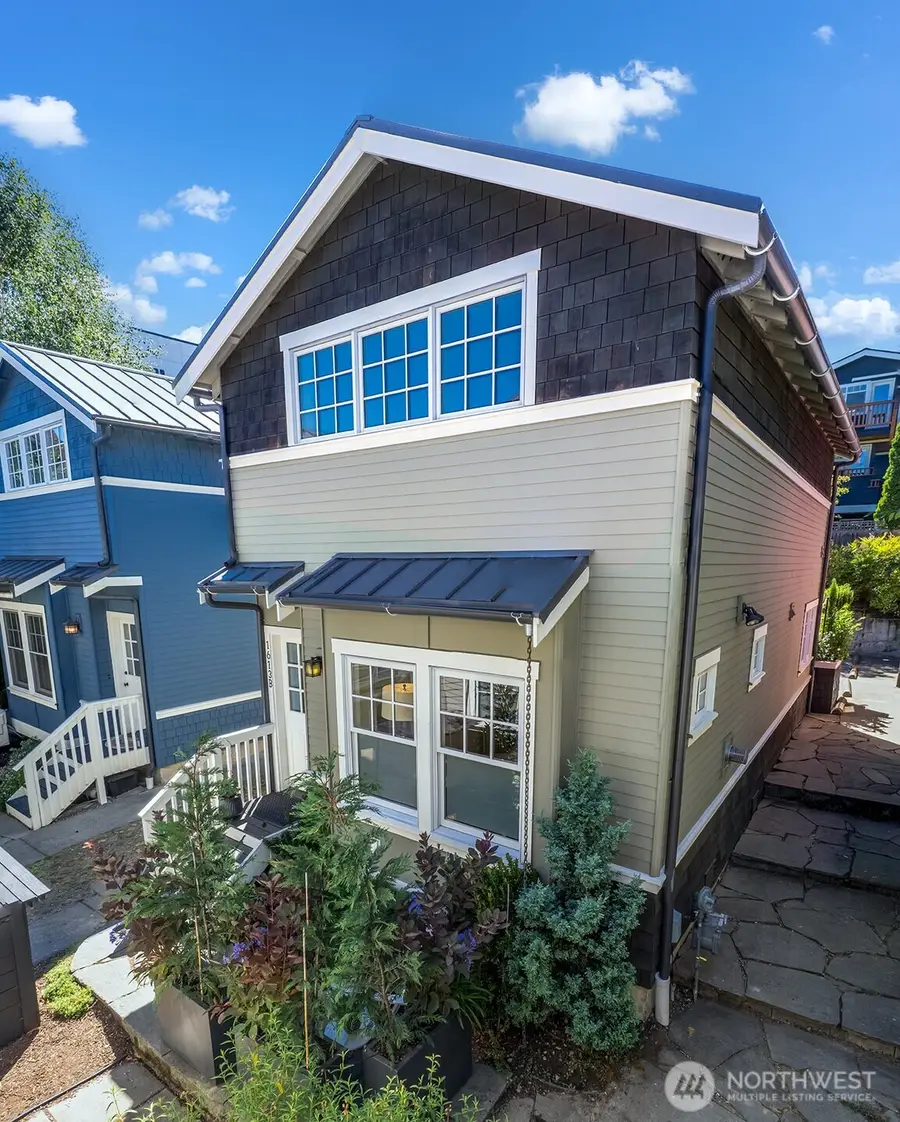 1613 21st Avenue #B, Seattle, WA 98122 - #2