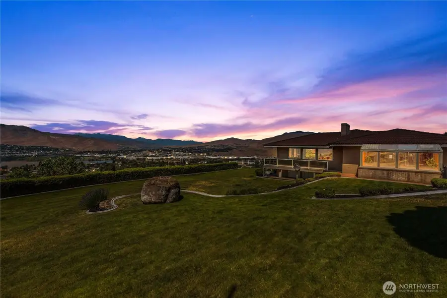 3131 35th Street Ne, East Wenatchee, WA 98802 - #2