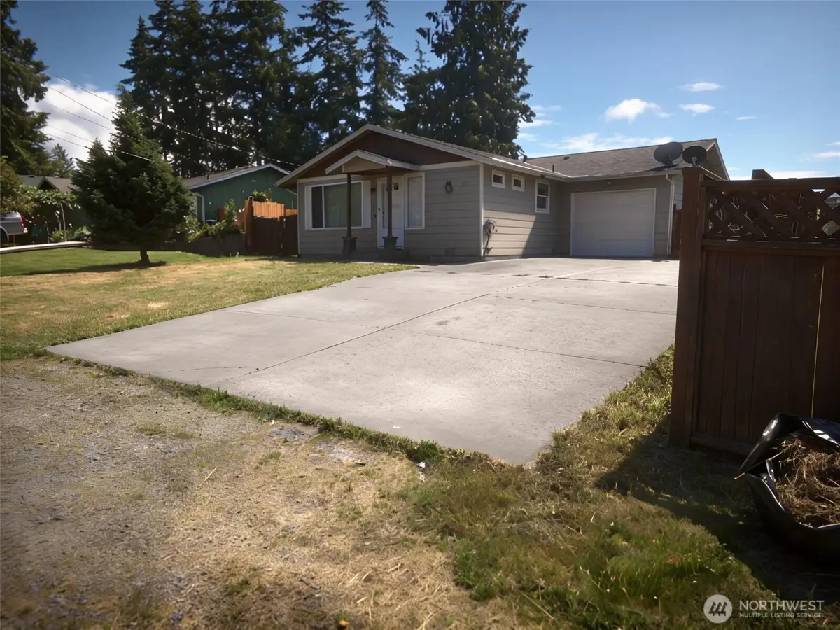 2000 E Highland Avenue, Mount Vernon, WA 98273 - #1