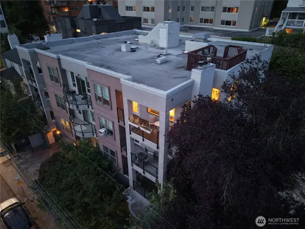 524 12th Avenue E #301, Seattle, WA 98102