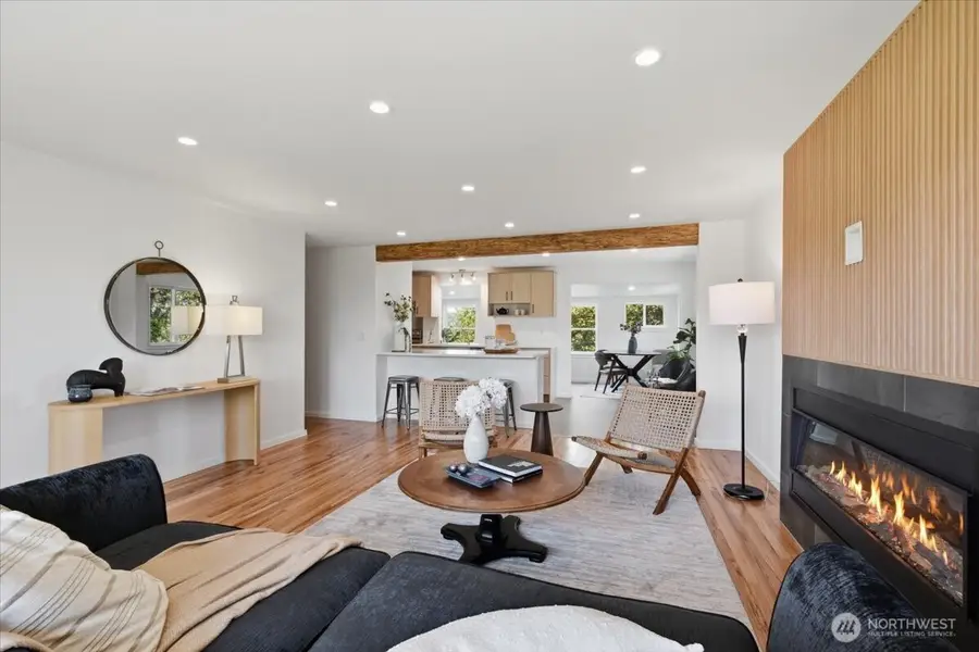 5247 21st Avenue Sw, Seattle, WA 98106 - #3