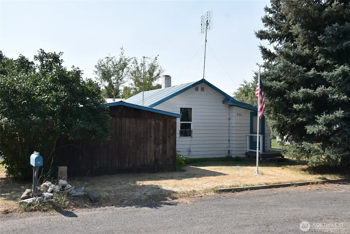 434 NE North Avenue, Wilbur, WA 99158 - #1