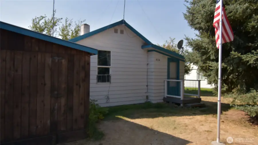 434 NE North Avenue, Wilbur, WA 99158 - #2