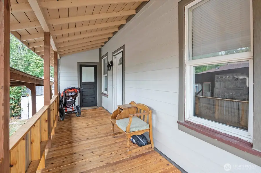 110 Alder Street E, Eatonville, WA 98328 - #2