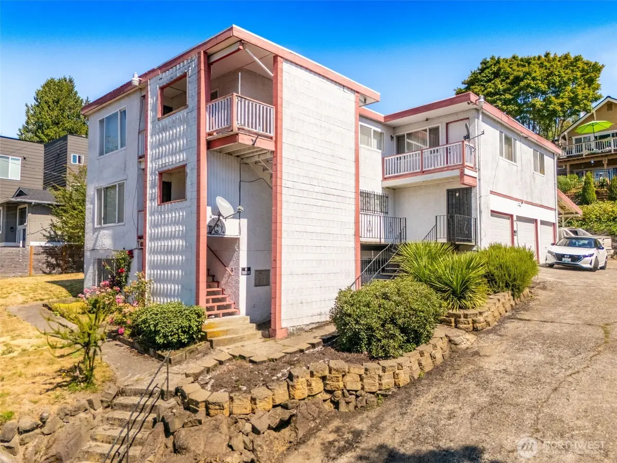812 29th Avenue S, Seattle, WA 98144 - #1