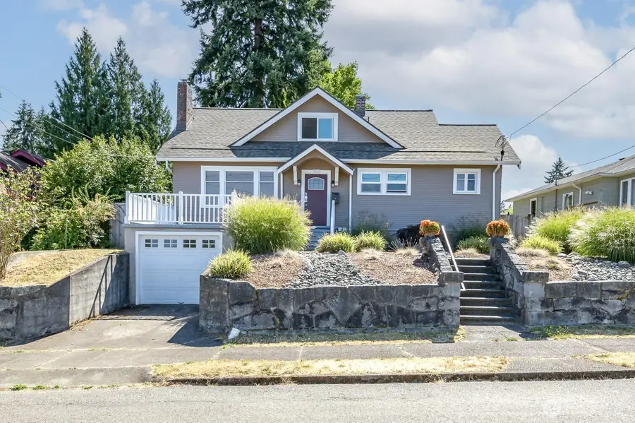 916 Dwight Street, Port Orchard, WA 98366 - #2